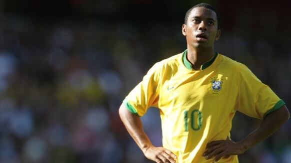Robinho habló por primera vez desde la cárcel tras ser condenado por violación: “No recibo trato diferente por ser jugador”