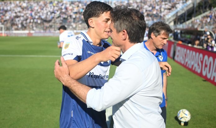 Duelo entre padre e hijo: los detalles del choque entre los Barros Schelotto en el triunfo de Gimnasia ante Vélez