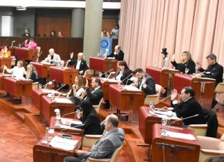 El Gobierno de Chubut promulgó la enmienda que elimina los fueros de políticos, sindicalistas y jueces