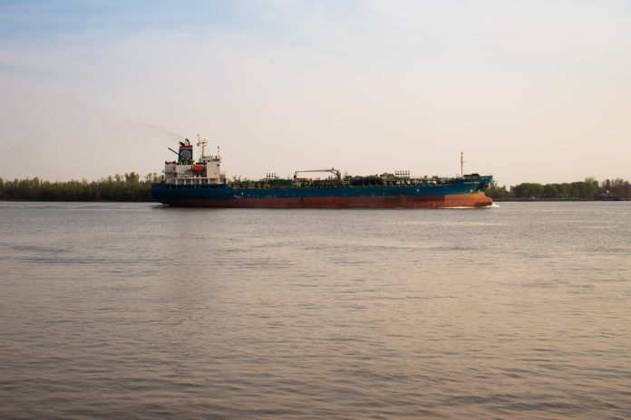 Hidrovía: la Justicia rechazó una presentación de ambientalistas y habilitó una audiencia para avanzar en la licitación