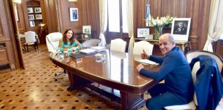 El exhabrupto de un intendente kirchnerista en medio de la interna del PJ bonaerense: “Es la época de cagones y traidores”