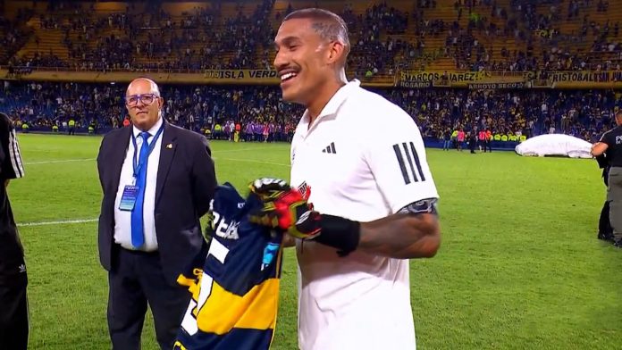 Nacho Arce reveló la peculiar estrategia que utilizó para quedarse con la camiseta de Paredes: el recuerdo de su paso en la Selección