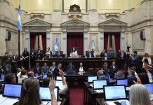 Antes de la sesión en el Senado, Bullrich habló sobre una posible judicialización de la reforma laboral