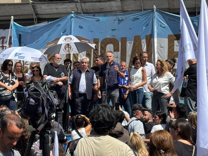 Cuáles son las tres alternativas que dividen a la CGT para seguir la ofensiva contra la reforma laboral