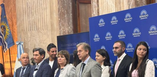 Cuáles son los cambios clave que negoció el Gobierno para aprobar la reforma laboral mañana en el Senado