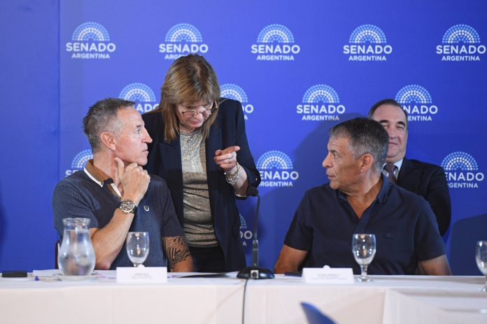 El pacto sindical libertario que le dio al Gobierno su primer gran golpe político