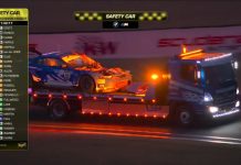 Escalofriante accidente en las 12 horas de Bathurst: chocó a 250 km/h contra un canguro que cruzó la pista