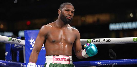 Floyd Mayweather sorprendió con un doble anuncio: hará una exhibición contra Mike Tyson y luego volverá al boxeo profesional