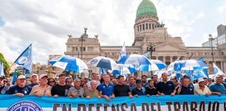 La CGT adelantó una reunión para debatir un paro general de 24 horas contra la reforma laboral