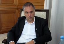 Manuel Adorni criticó el cierre de Fate: “Fue sugestivo, detrás de eso hubo una complicidad con la vieja política”