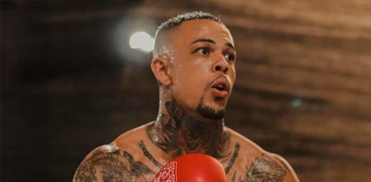 Murió un luchador brasileño de MMA mientras instalaba un aire acondicionado