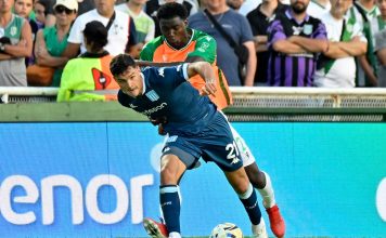 Racing confirmó que Valentín Carboni se rompió el ligamento cruzado de una rodilla y será operado