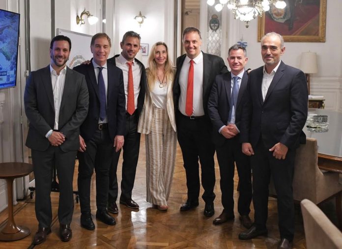 Diego Santilli: “Milei ya es el presidente más reformista de la historia” y “el club del helicóptero terminó estrellado”