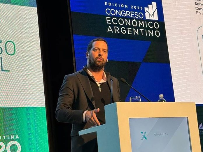 El Gobierno fusionó temporalmente dos secretarías clave del Ministerio de Economía hasta que designen un nuevo titular