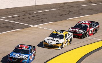 El impactante choque en cadena por el error de un piloto que involucró a 20 automóviles en el NASCAR: “Lo siento”