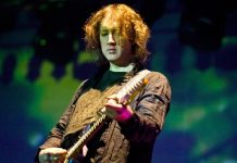Kevin Shields asegura que el britpop fue una “conspiración del gobierno”