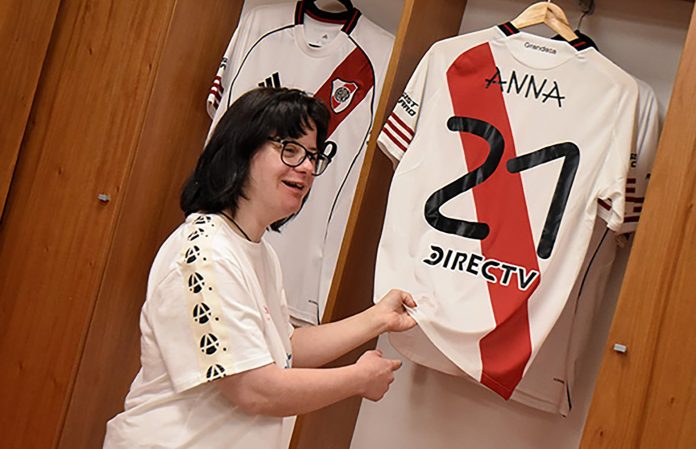 La camiseta especial que eligió River Plate ante Sarmiento en el marco del Día Mundial del Síndrome de Down