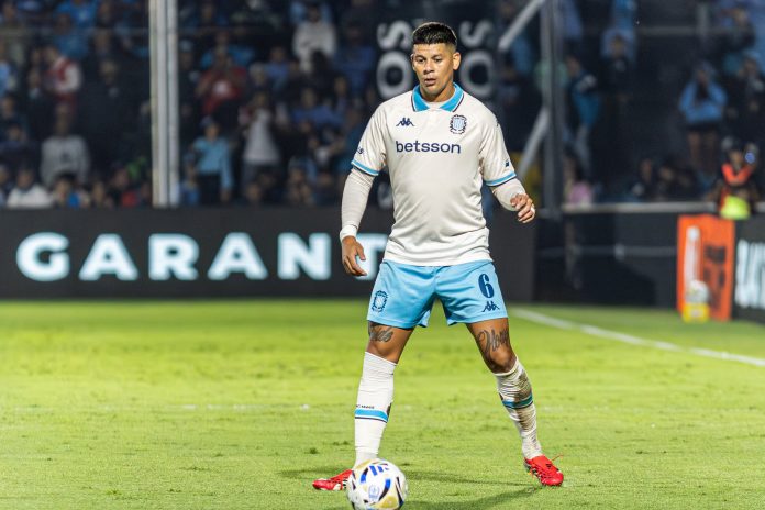 La patada de Marcos Rojo a un compañero en la victoria de Racing sobre Belgrano por el Torneo Apertura
