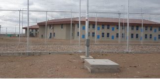 Mendoza: proponen que los presos usen uniforme naranja y prohibir las zapatillas deportivas en las cárceles