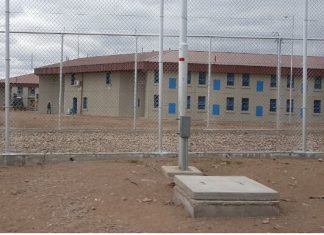 Mendoza: proponen que los presos usen uniforme naranja y prohibir las zapatillas deportivas en las cárceles