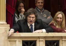 El consultor político Gustavo Córdoba analizó el caso de Adorni: “En lugar de abrazar a un funcionario, el presidente está abrazando un problema”