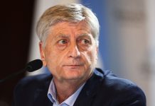 El gobernador de La Pampa presentó amparo para frenar la Ley de Glaciares