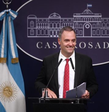 El Gobierno redefinió áreas clave de la Jefatura de Gabiente encargadas de la gestión de medios y ciberseguridad