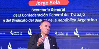 El secretario general de la CGT apuntó contra el plan económico y la falta de empleo