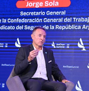 El secretario general de la CGT apuntó contra el plan económico y la falta de empleo