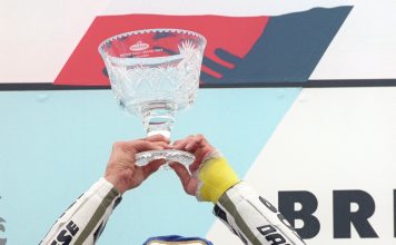 Fue campeón mundial de motociclismo, se enamoró de Gabriela Sabatini y le mandó 500 rosas