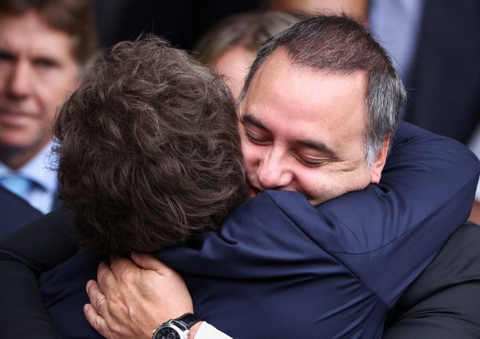 Jorge Asís: “Adorni está deslegitimado y Milei lo sostiene solo para no entregarlo a la interna”