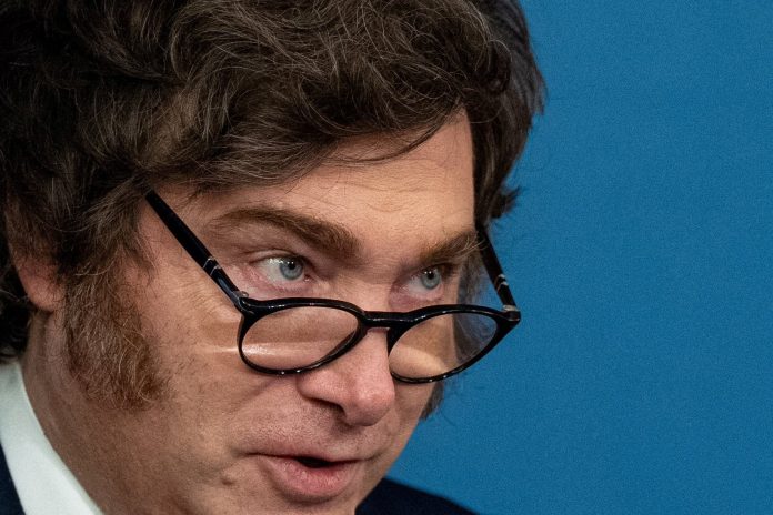 Milei volvió a destacar la baja de la inflación, pero advirtió que “queda pendiente una gran corrección de precios regulados”