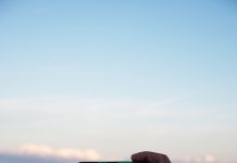 Por qué vuelven a ser populares las cámaras de fotos convencionales en la era de los celulares