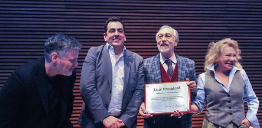 “Un emblema de nuestra identidad cultural”: así despidió el Gobierno a Luis Brandoni