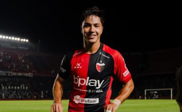 Una figura de Colón presentó a su novio y se convirtió en el primer futbolista profesional argentino en hacer pública su homosexualidad