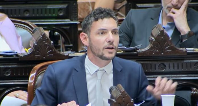 Damián Arabia: “Hay más gente que llega a fin de mes desde que asumió el presidente Milei”