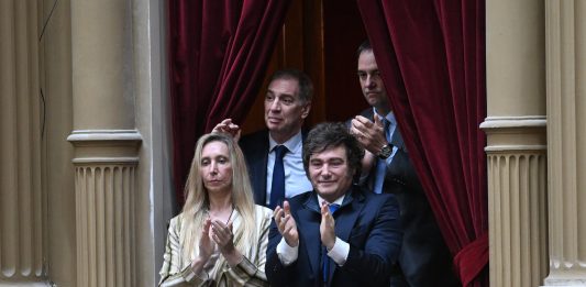 El Gobierno acelera dos proyectos clave antes de que el Congreso entre en un virtual receso por el Mundial