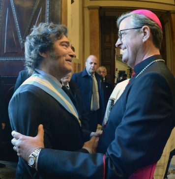 El mensaje del arzobispo García Cuerva antes del tedeum: “Qué difícil es hablar y respetar la diversidad en tiempos de intolerancia”