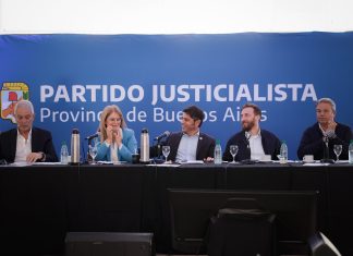 Kicillof estará con Julio Alak en un acto del PJ Bonaerense y enviará una señal en la pelea por su sucesión