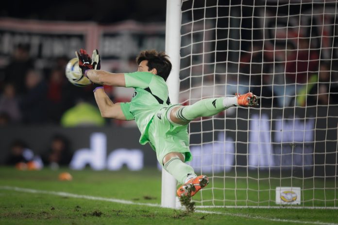 La brillante actuación de Santiago Beltrán en la tanda de penales en la que River Plate eliminó a San Lorenzo: “No podíamos fallar”