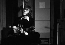 La canción más extraña que escuchó John Lennon: «Todos se equivocan»