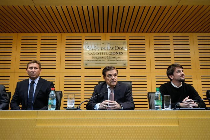 La crisis política en Misiones se encauza tras el retiro de Carlos Rovira y con Passalacqua pensando en la gestión