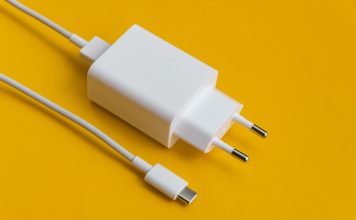 Por qué se calienta el cargador del celular y cuál es la mejor forma de solucionarlo