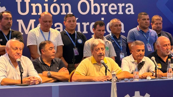 Sindicatos organizan un “abrazo” a la sede de la UOM y evaluarán medidas de fuerza en contra del desplazamiento de Furlán