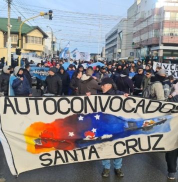 Conflicto salarial con la Policía en Santa Cruz: protestas, acampe y refuerzo de fuerzas federales de Nación