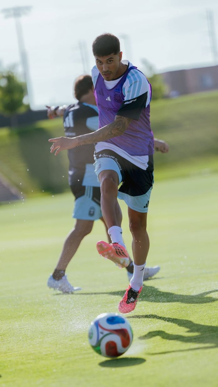 El emotivo video de Exequiel Palacios con su familia antes de viajar al Mundial con la selección argentina