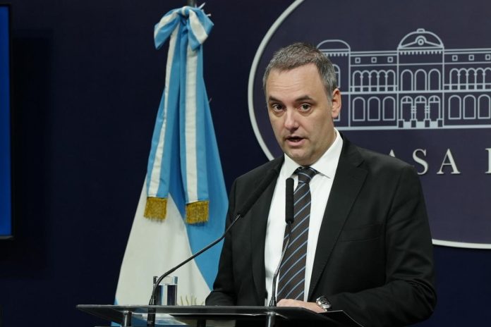 El Gobierno ganó tiempo en el Congreso por el escándalo de Adorni y busca salvar la relación con los aliados
