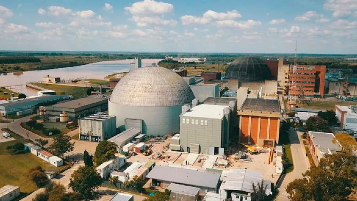El Gobierno presentó su política nuclear: disciplina fiscal, exportaciones y el rol del sector privado