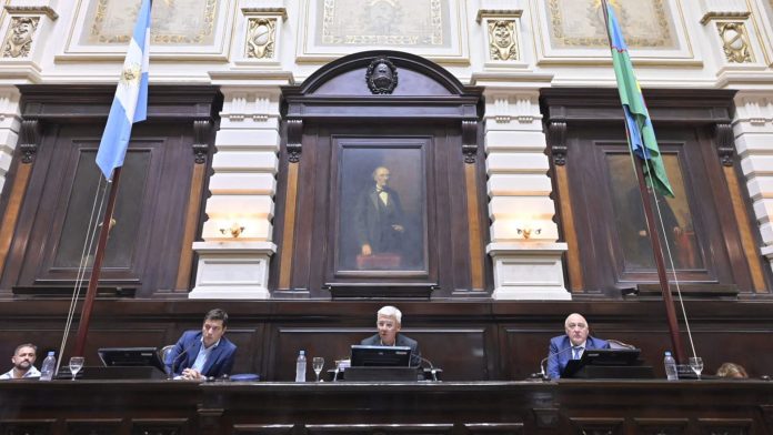 El peronismo salvó a Kicillof en la Legislatura en una sesión para exponer el funcionamiento del IOMA