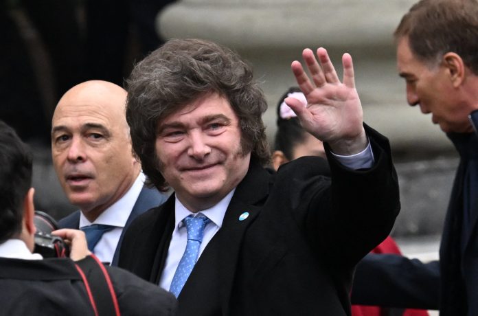 Javier Milei compartió un mensaje que defiende el retiro del pliego de la jueza Michelli